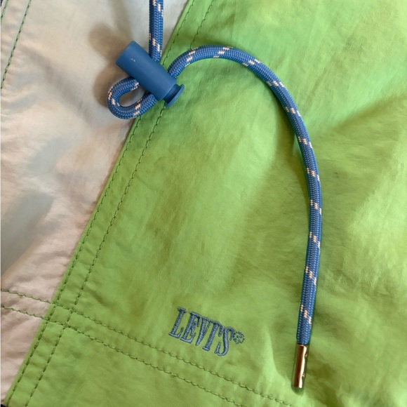 Levi’s wind breaker jacket - Picture 8 of 10